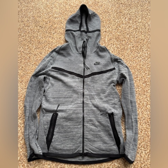 Nike Tops - Nike Women’s Sportswear Full-Zip Tech Rare Hoodie small gray